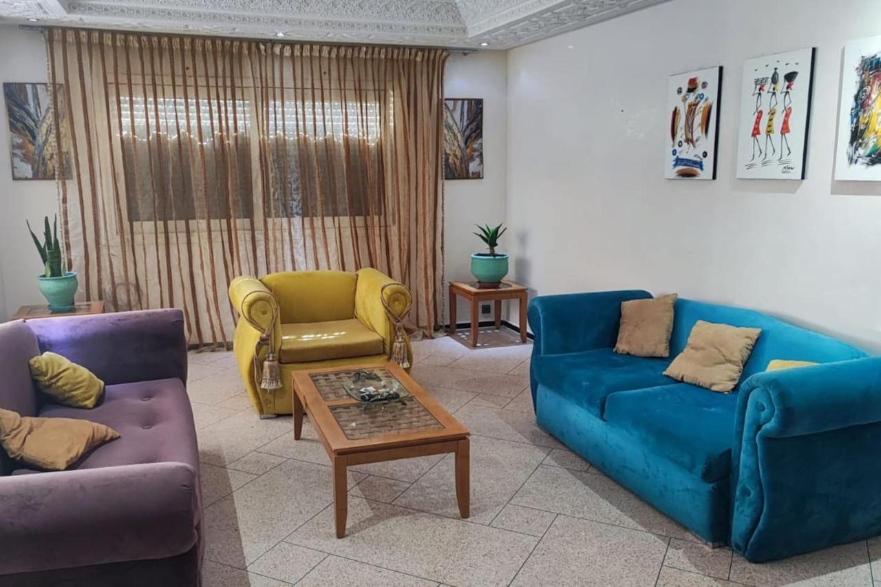 Chez Ali Apartment เกนิตรา ภายนอก รูปภาพ