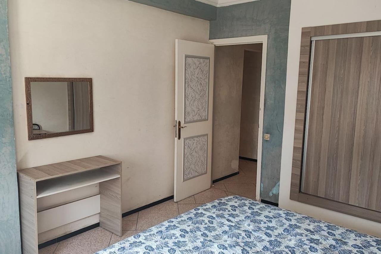 Chez Ali Apartment เกนิตรา ภายนอก รูปภาพ