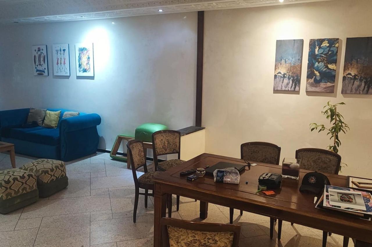 Chez Ali Apartment เกนิตรา ภายนอก รูปภาพ
