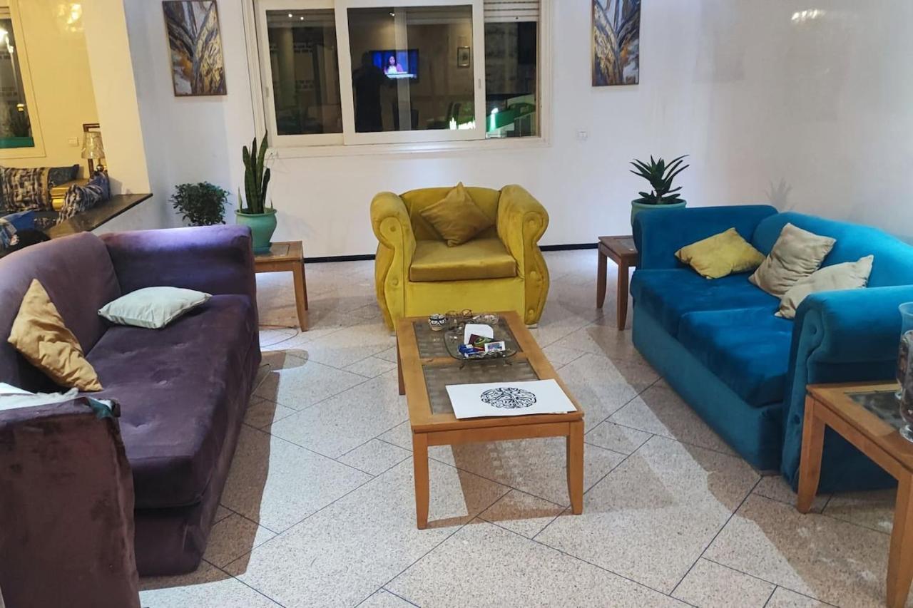 Chez Ali Apartment เกนิตรา ภายนอก รูปภาพ