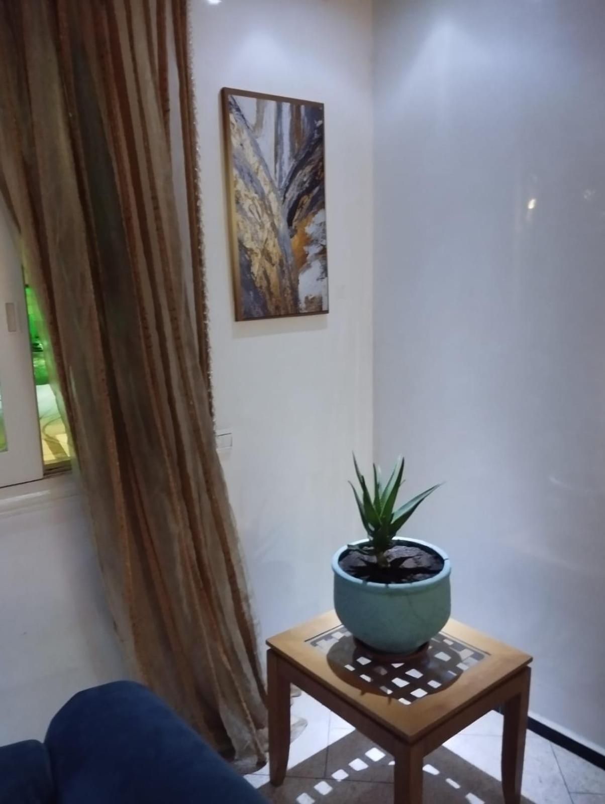 Chez Ali Apartment เกนิตรา ภายนอก รูปภาพ